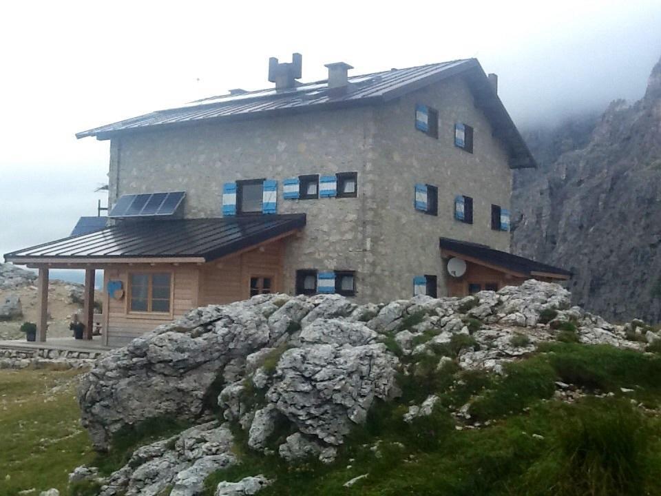 Rifugio Velo Della Madonna San Martino Di Castrozza Exterior foto