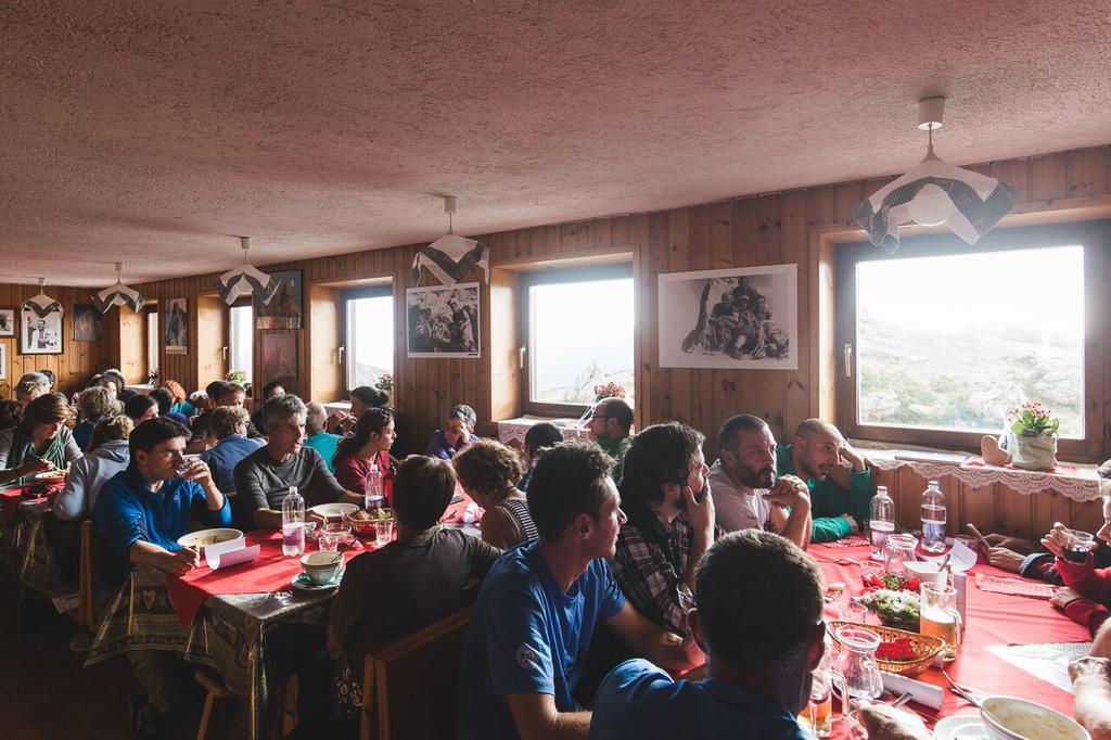 Rifugio Velo Della Madonna San Martino Di Castrozza Exterior foto